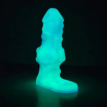 Luminous Alien Dog Raised Penis Extender